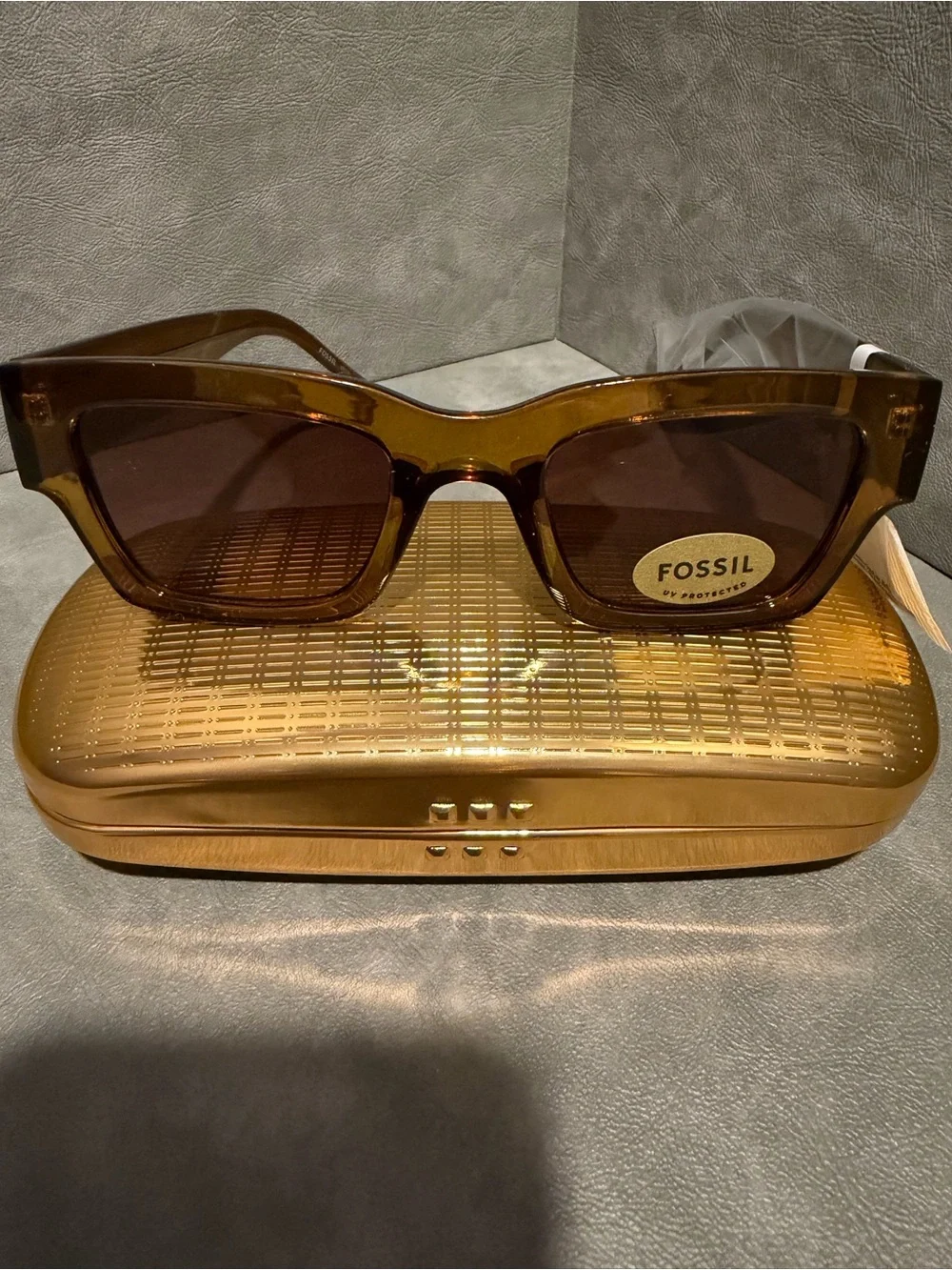 Fossil Amber Brown Rectangular Sunglasses New With Tags and Case 49 23 145